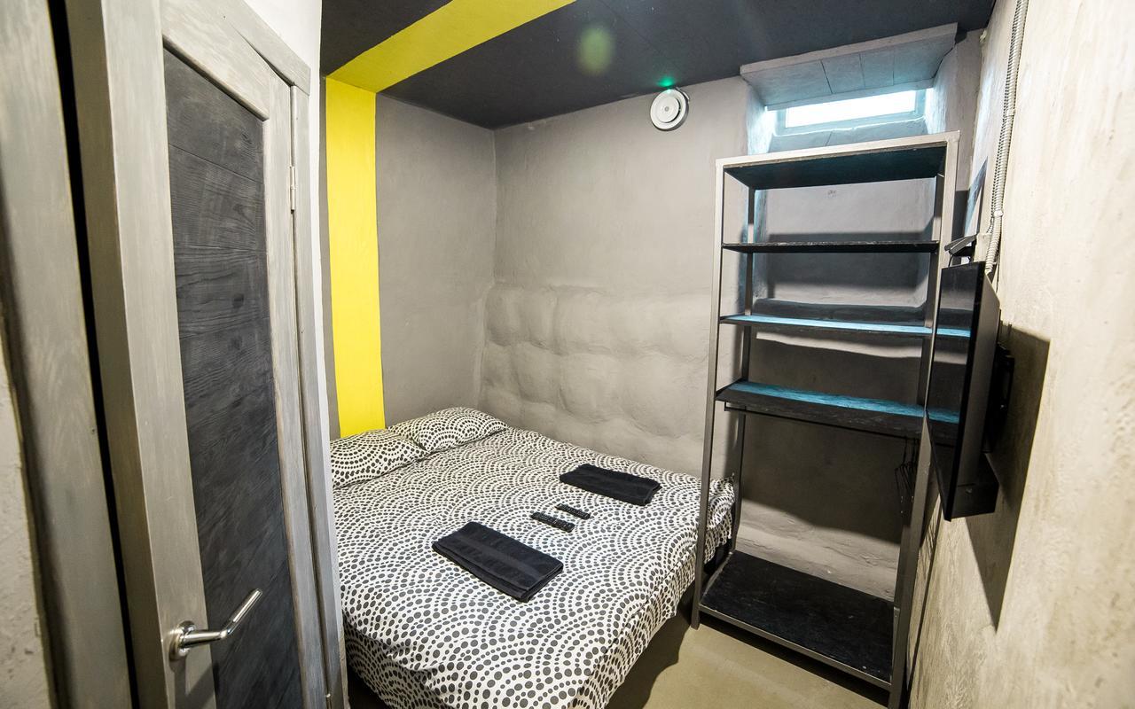 Lviv Loft Prison Hostel Exterior photo