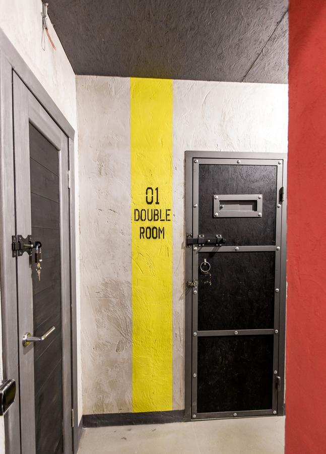 Lviv Loft Prison Hostel Exterior photo
