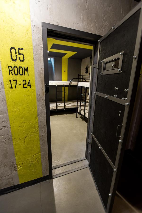 Lviv Loft Prison Hostel Exterior photo
