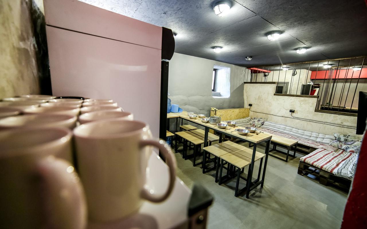 Lviv Loft Prison Hostel Exterior photo